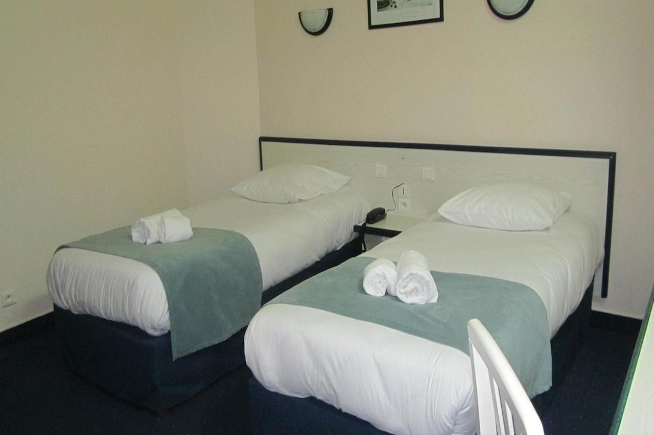 אנז'ה Hotel Suzane מראה חיצוני תמונה