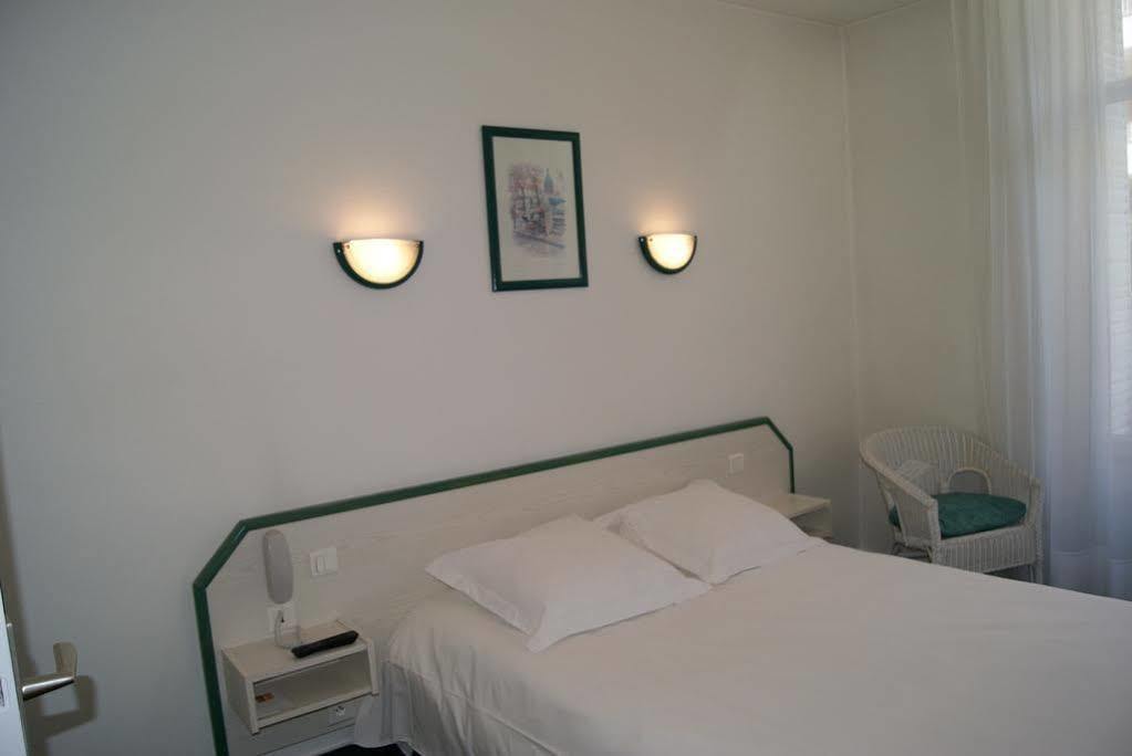 אנז'ה Hotel Suzane מראה חיצוני תמונה