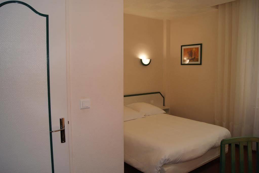 אנז'ה Hotel Suzane מראה חיצוני תמונה